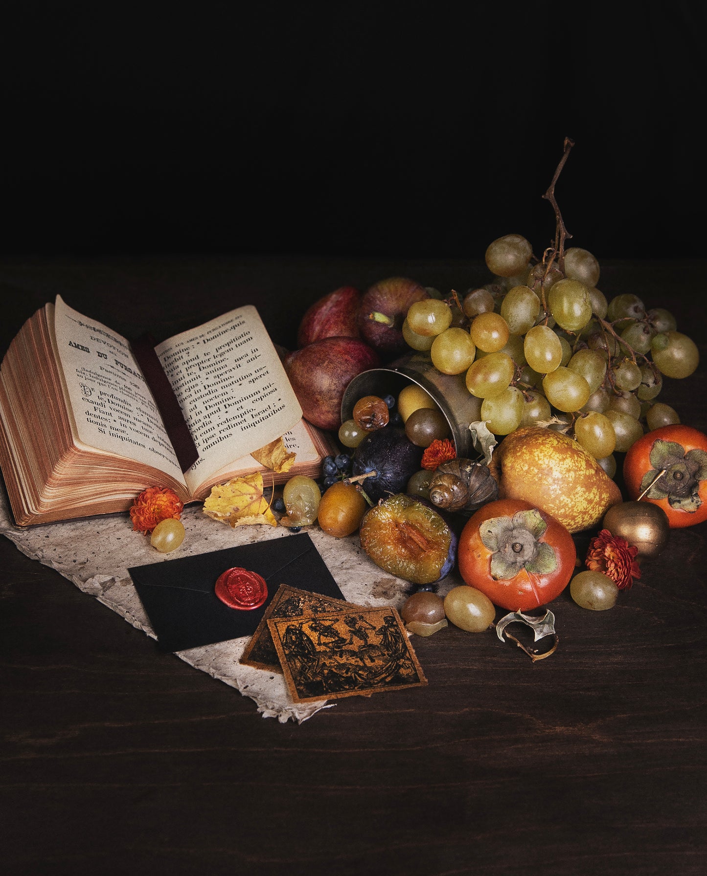 DANSE MACABRE | Limited Edition Perfumed Token - dragon's blood, benzoin, musk