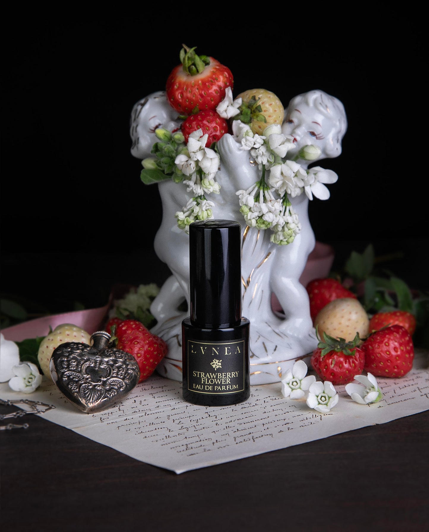 STRAWBERRY FLOWER | Eau de Parfum - Strawberries, cognac, and jasmine