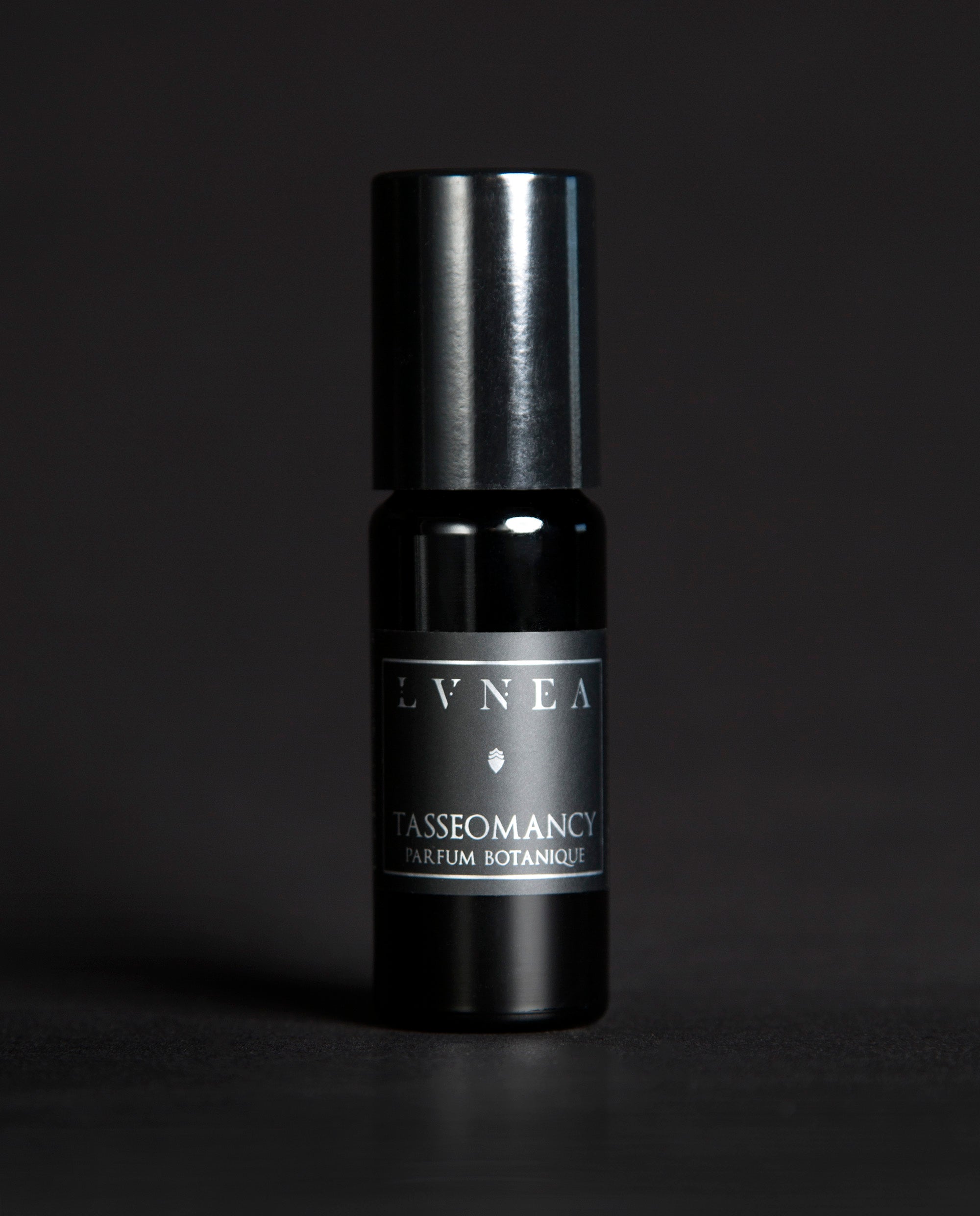 LVNEA Tasseomancy Botanical Oil Perfume - Thumbnail 2