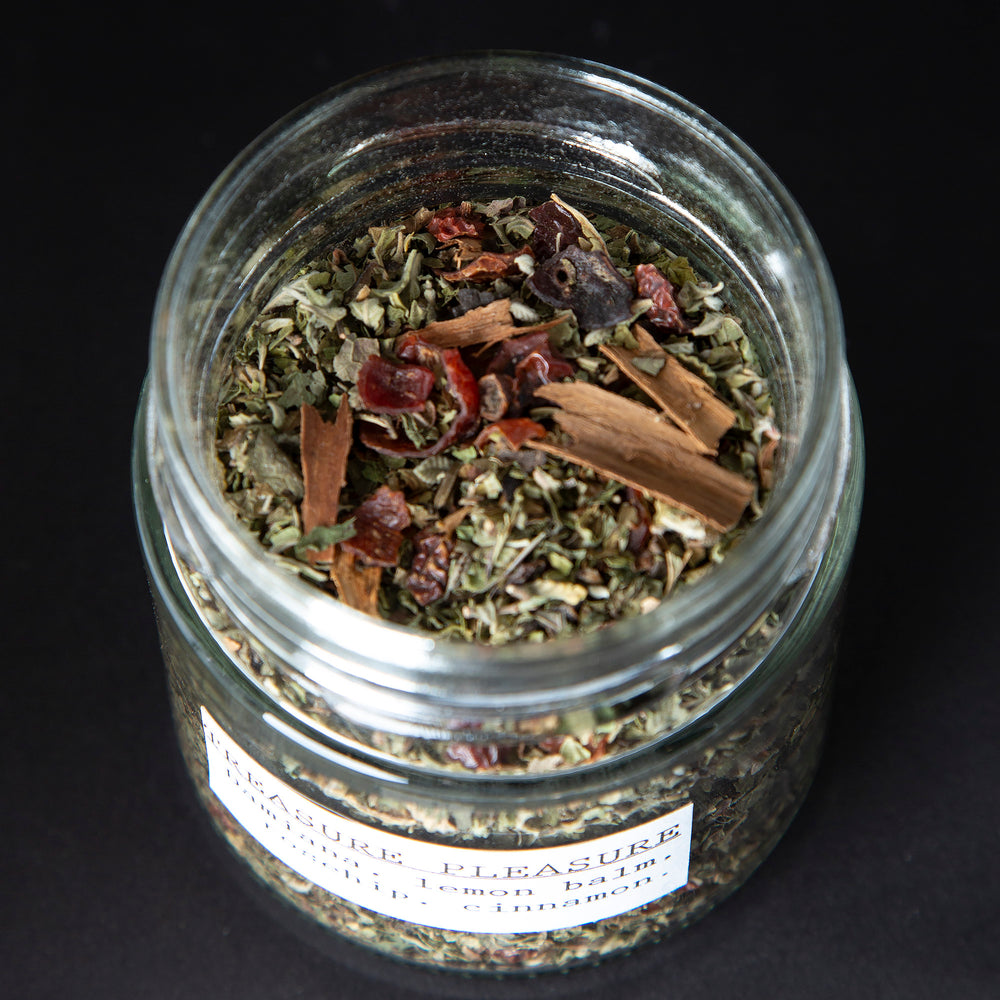 Treasure Pleasure Herbal Infusion | BLUEBERRYJAMS